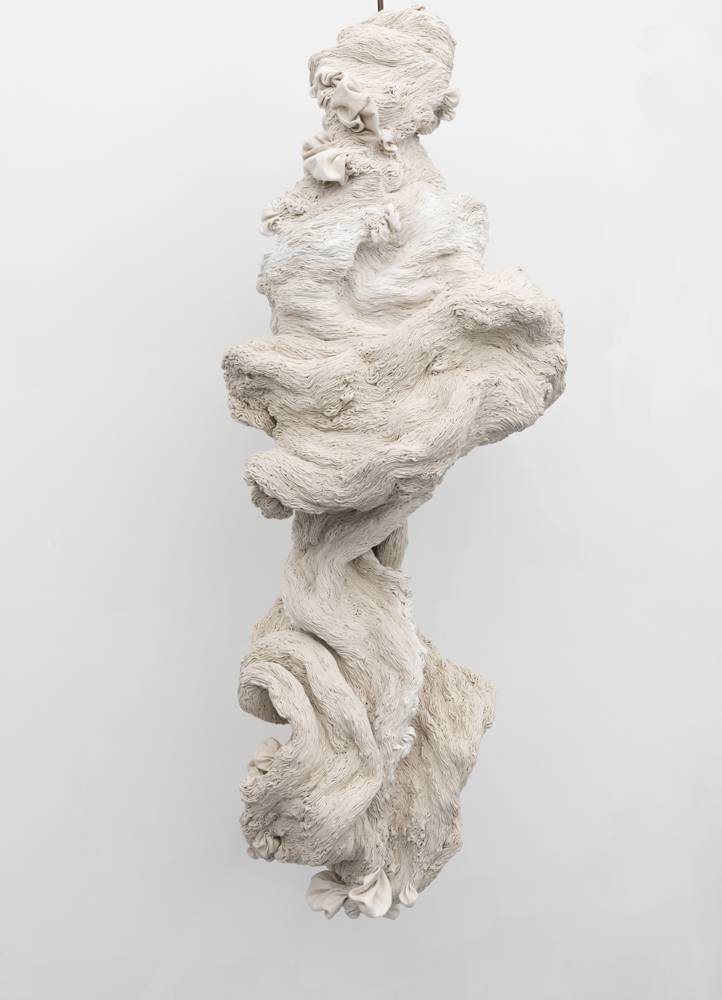 <p>Spiral, (2018), toile cousue à la main, 160 x 50 cm.</p>
