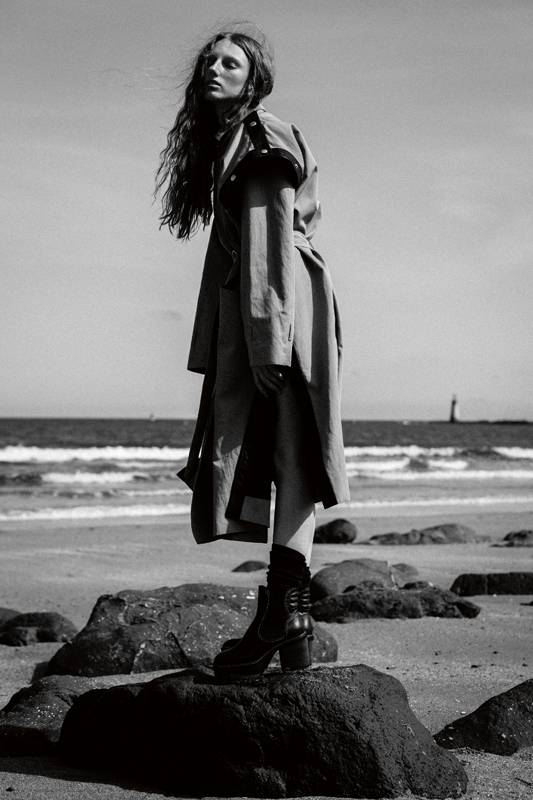 <p>Oversized linen and cotton trench coat with leather inserts, GIVENCHY. Socks, CALZEDONIA. Shoes, SEE BY CHLOÉ.</p>
