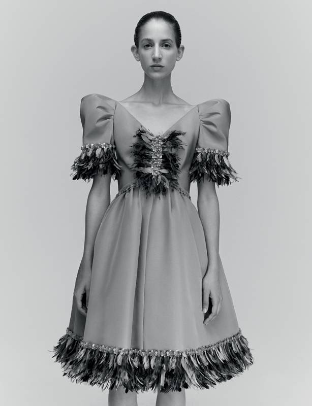 <p>Gray faille short dress with embroidered stripes of feathers, CHANEL HAUTE COUTURE.</p>
