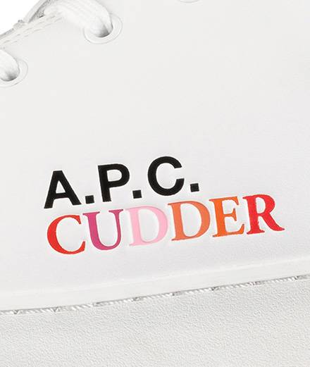<p>Sneakers estampillé “Cudder”, collection INTERACTION #1, A.P.C. x Kid Cudi. </p>
