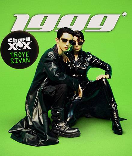 “1999”, la parodie terriblement nostalgique de Charli XCX et Troye Sivan 