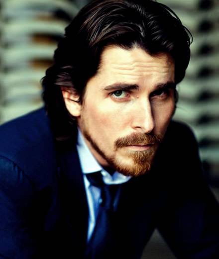 “C’est très agréable de jouer des connards.” Retour sur notre rencontre avec Christian Bale