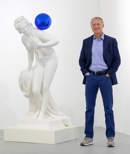 Qui est David Zwirner, le géant de l'art qui s'installe à Paris ?