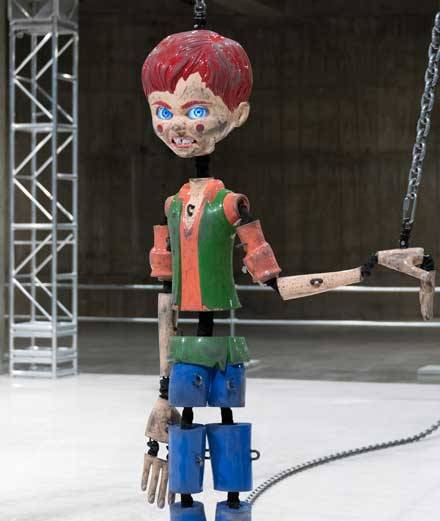 Quand Pinocchio se transforme en Chucky avec l'artiste Jordan Wolfson