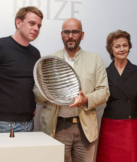 Qui est le grand gagnant du premier Prix d’artisanat Loewe ?